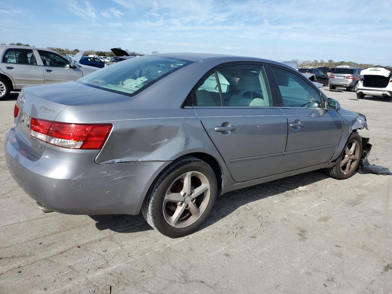 2007 Hyundai Sonata - Image 3