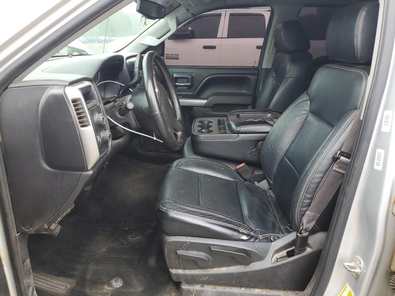2015 Chevrolet Silverado - Image 7