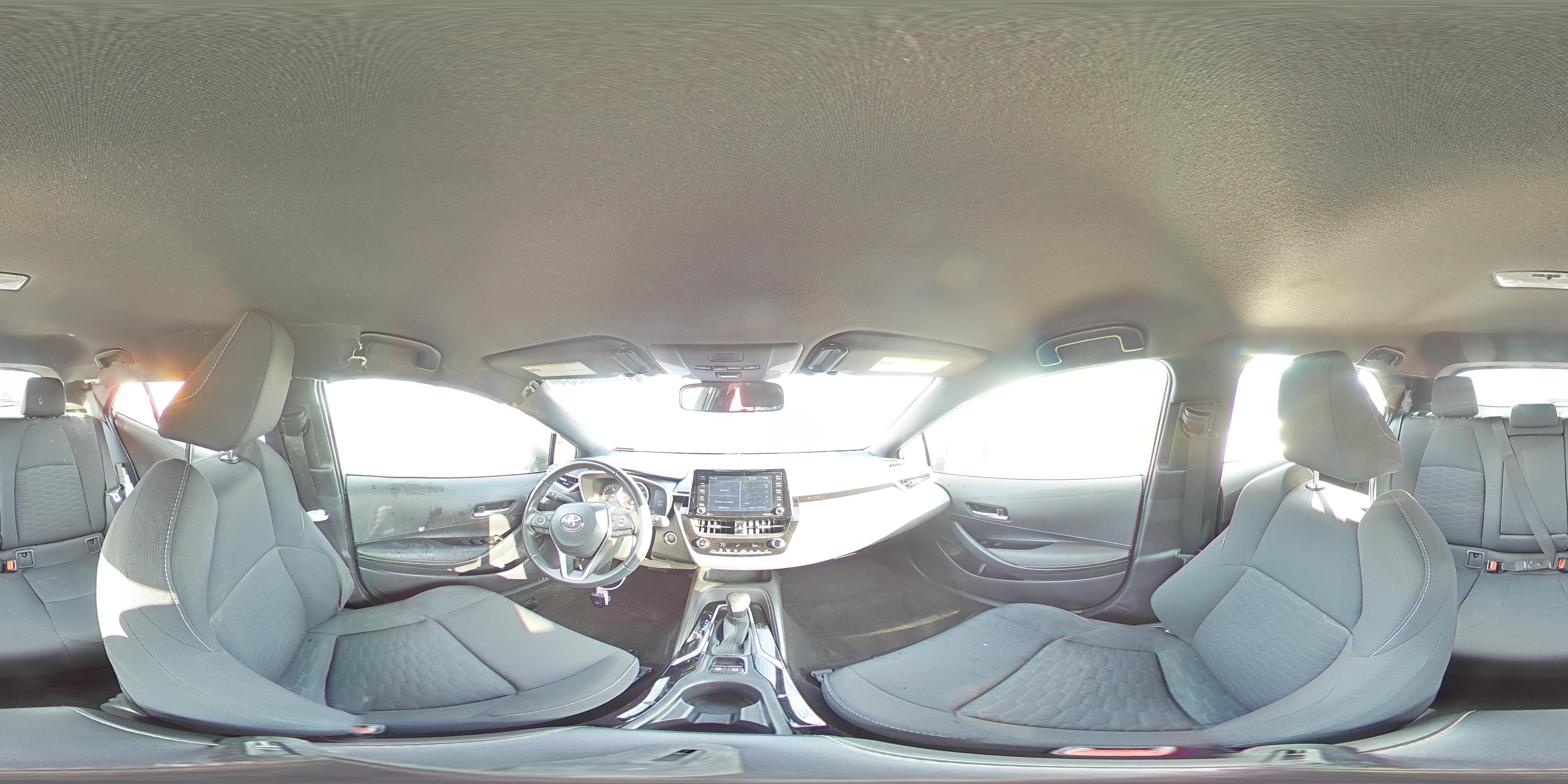 2022 Toyota Corolla - Image 16