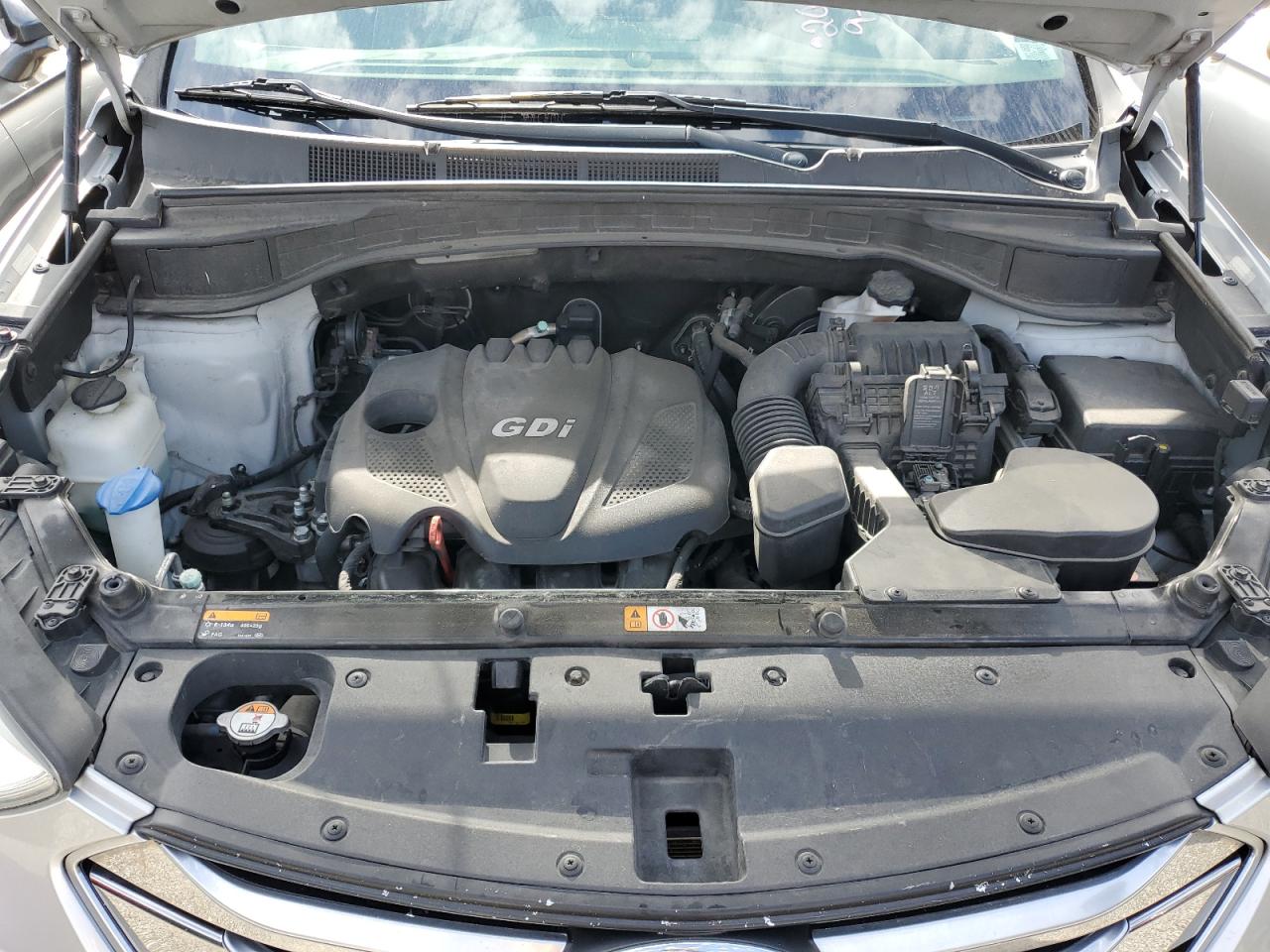 2015 Hyundai Santa Fe - Image 14