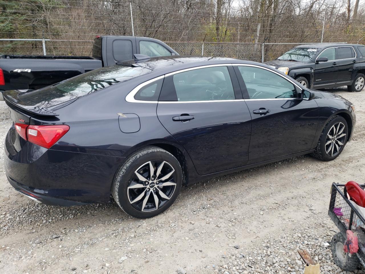 2022 Chevrolet Malibu - Image 3