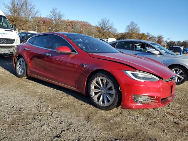  TESLA MODEL S 2017 Красный