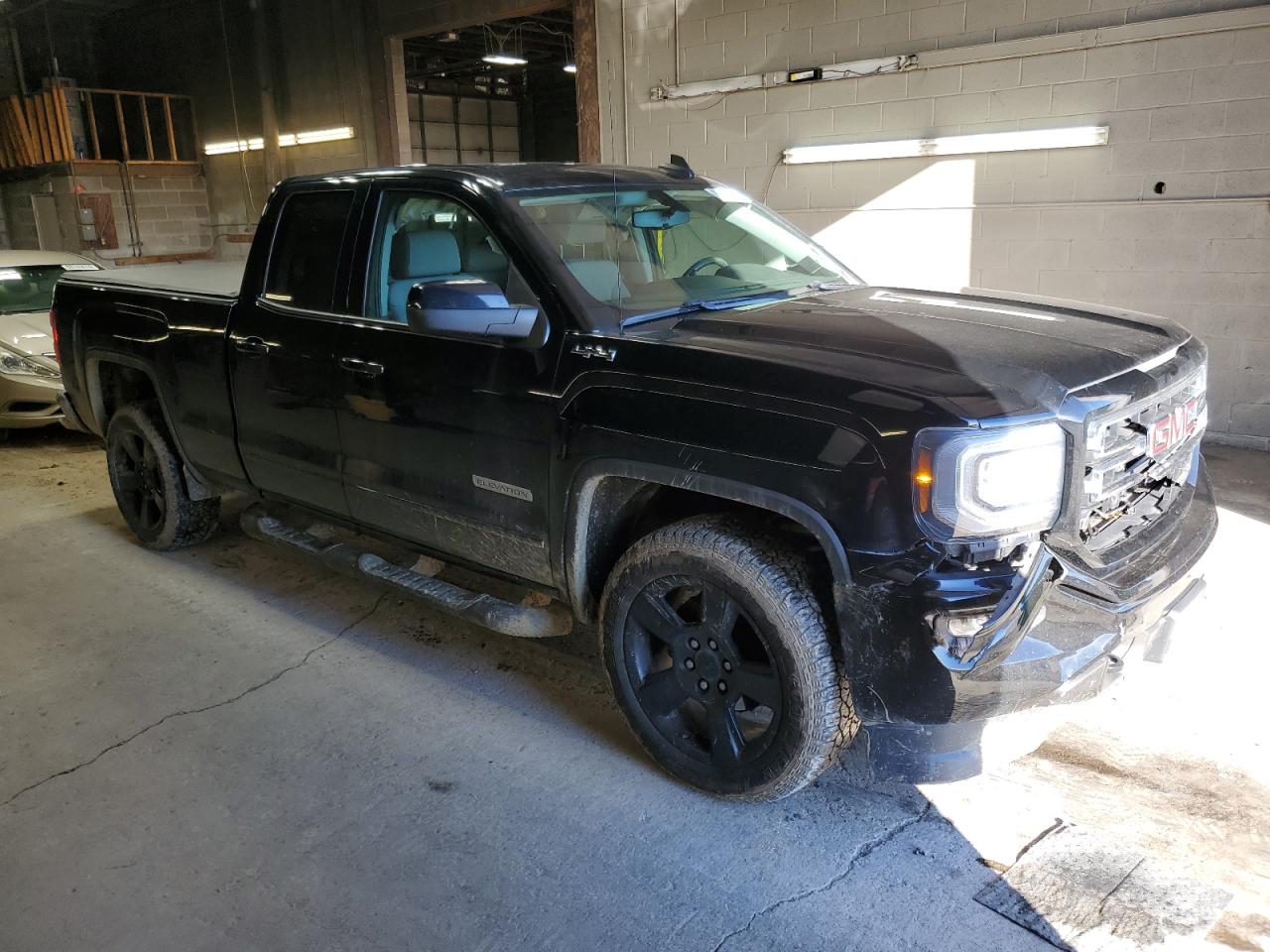 2018 GMC Sierra - Image 4