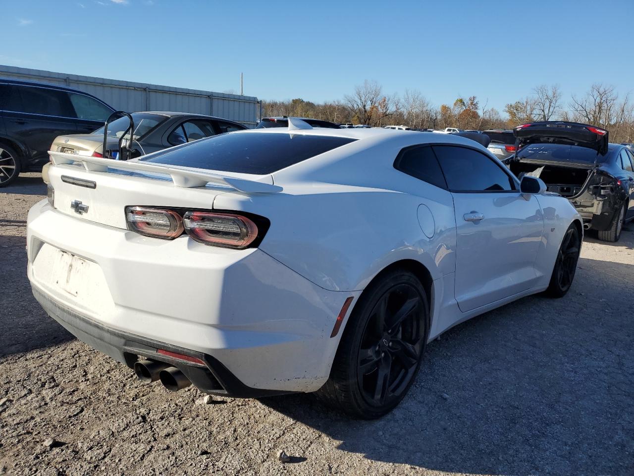 2020 Chevrolet Camaro - Image 3