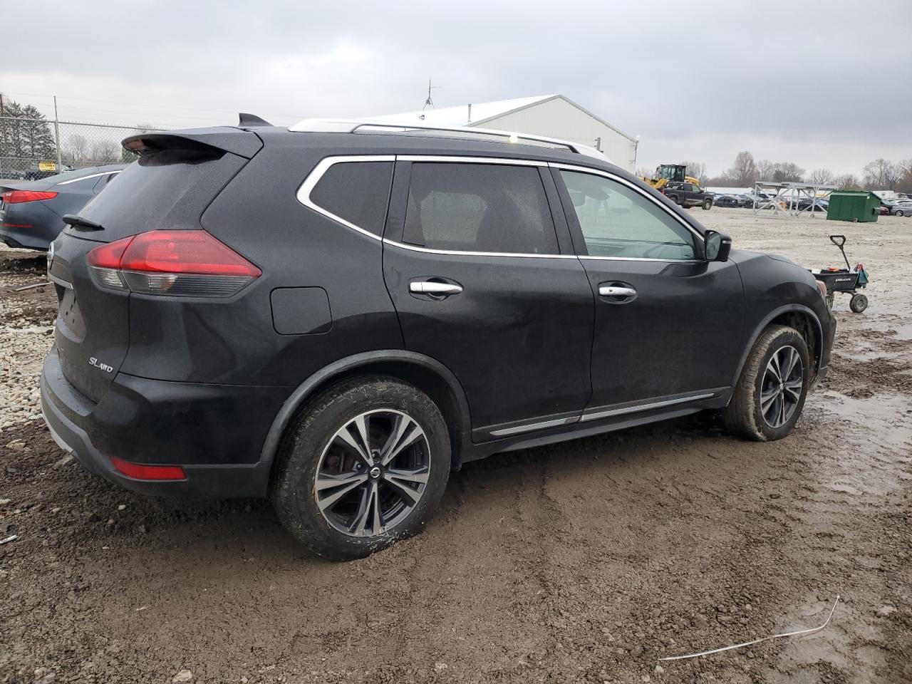 2018 Nissan Rogue - Image 3