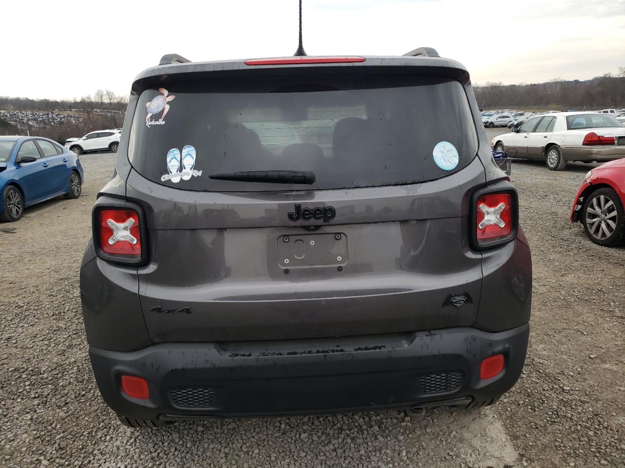 2016 Jeep Renegade - Image 6