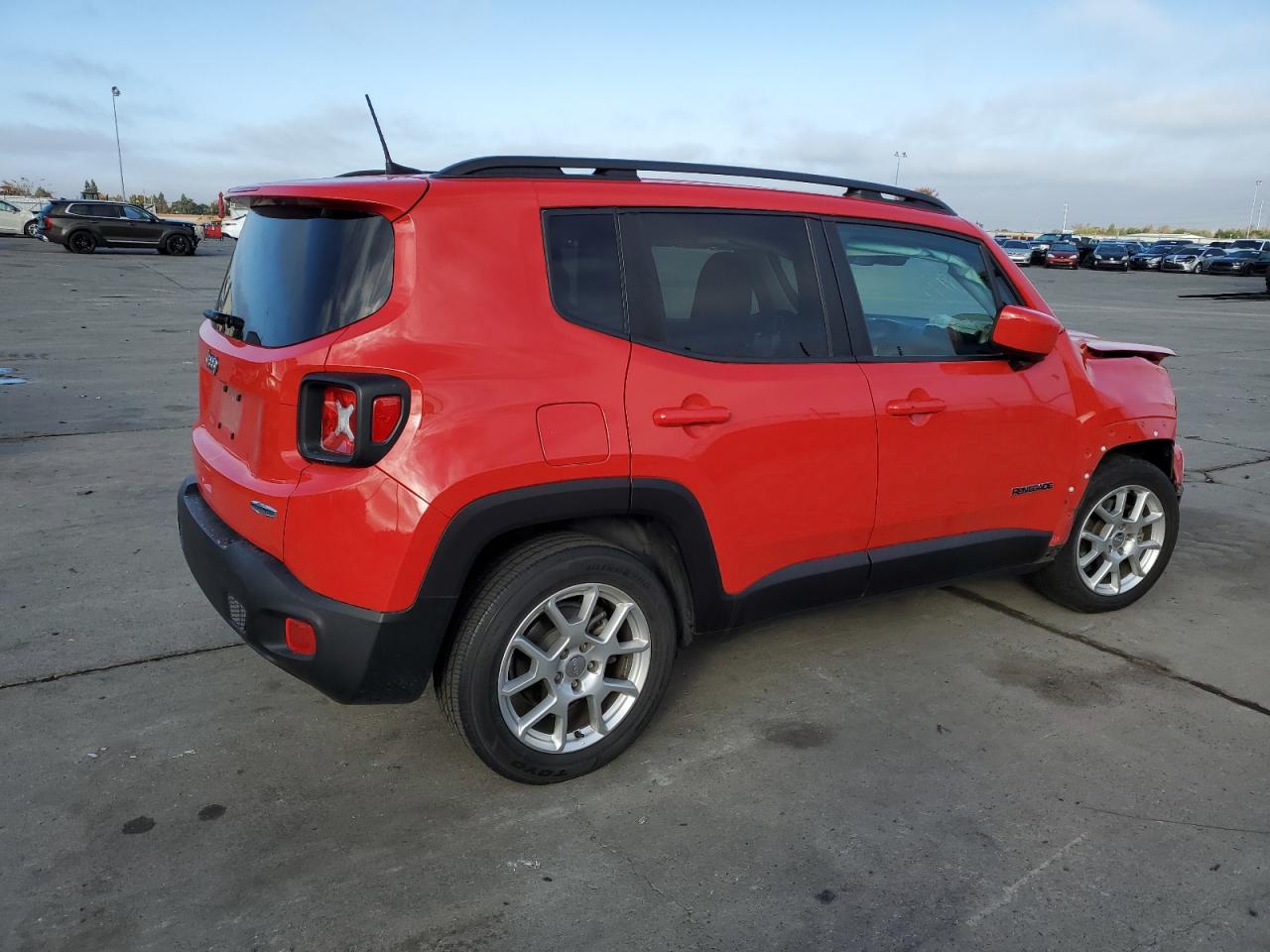 2019 Jeep Renegade - Image 3