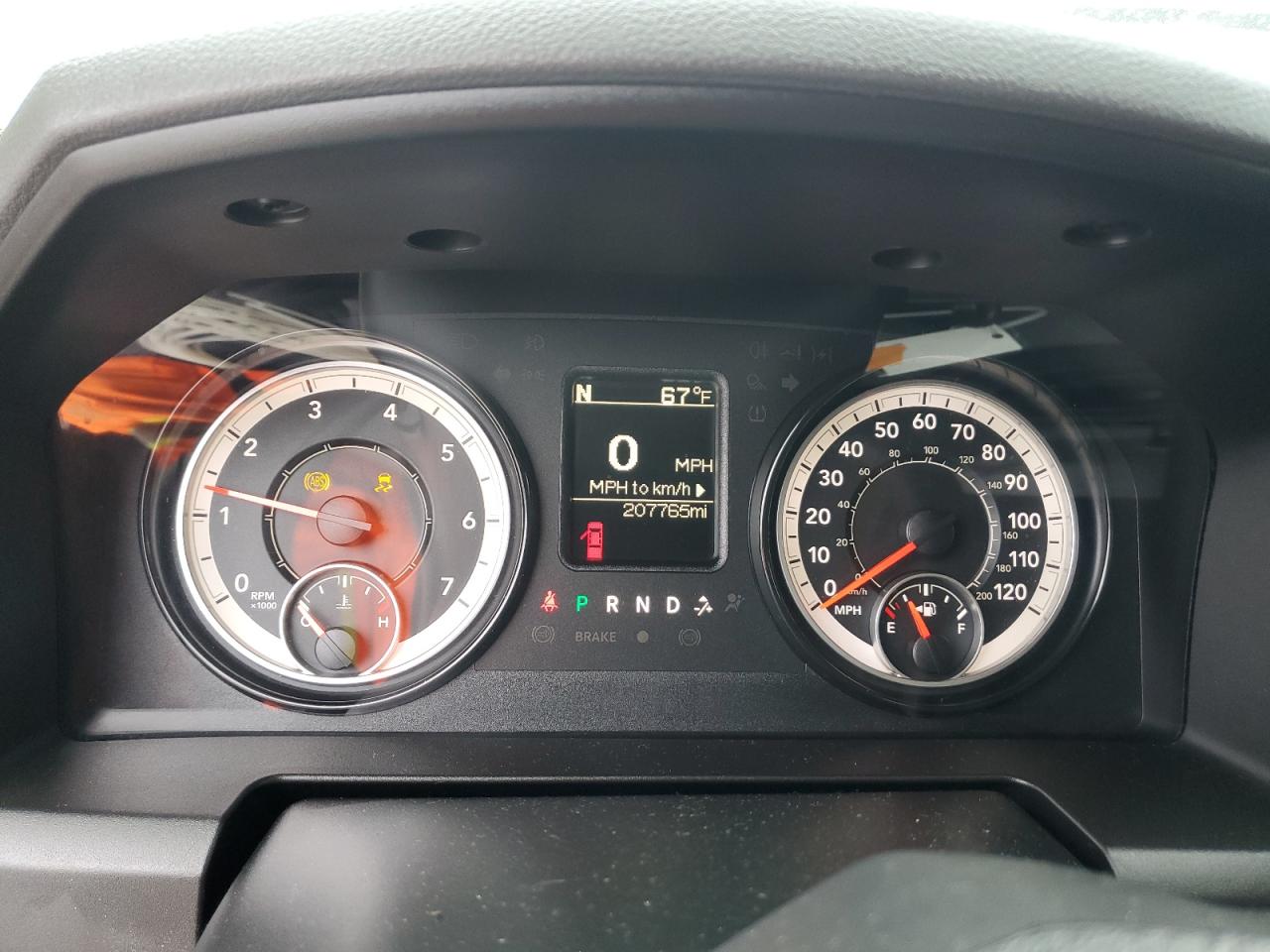 2018 RAM 1500 - Image 9