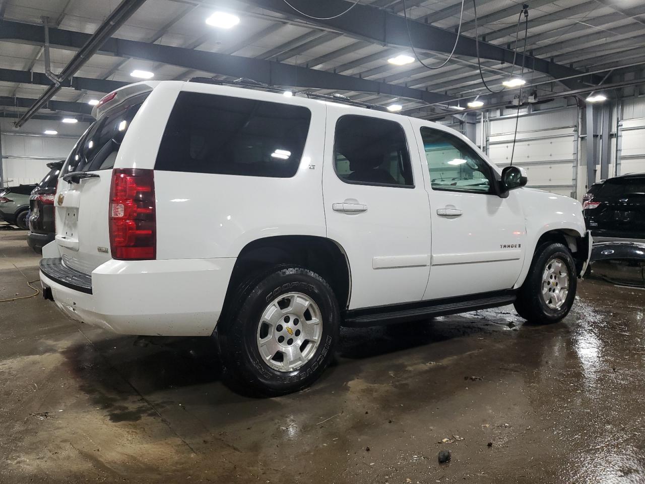 2009 Chevrolet Tahoe - Image 3
