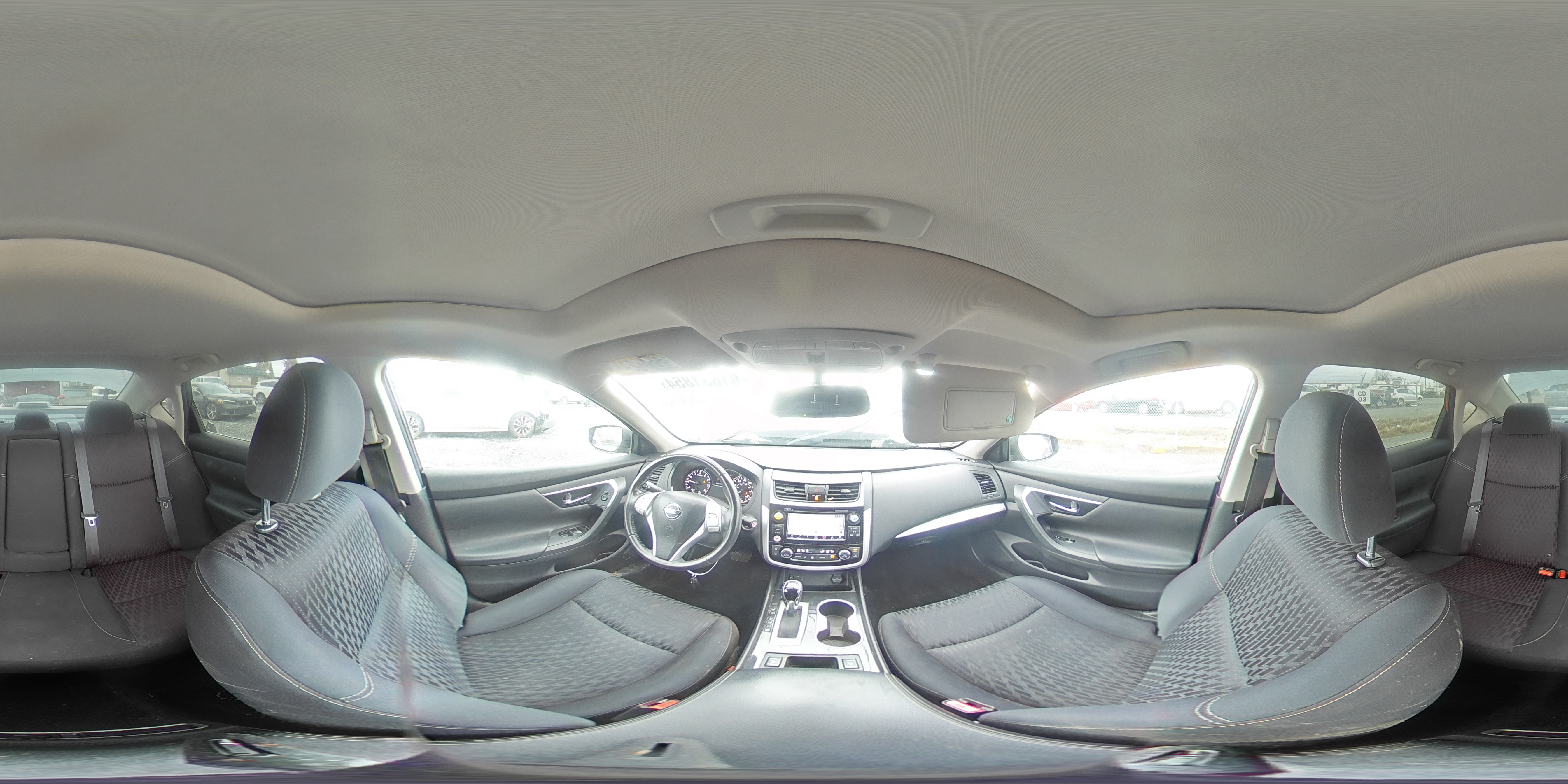 2018 Nissan Altima - Image 13