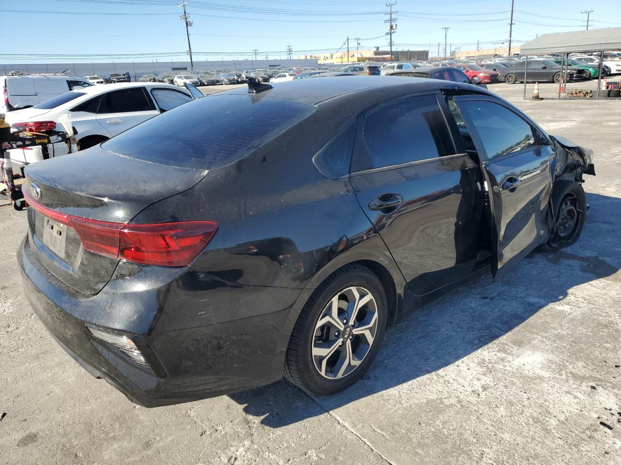 2020 Kia Forte - Image 3