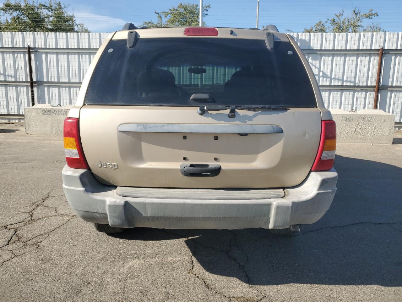 2000 Jeep Grand Cherokee Laredo VIN: 1J4GW48S6YC232309 Lot: 81560154