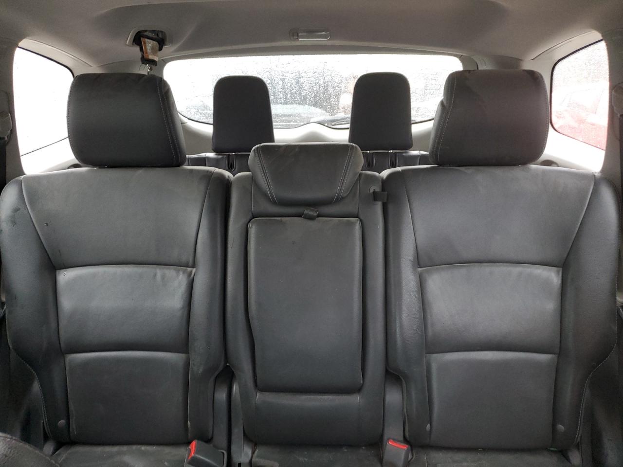 2012 Subaru Tribeca - Image 10