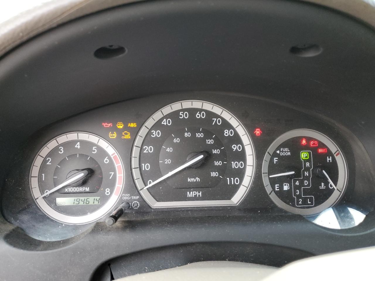 2004 Toyota Sienna - Image 9