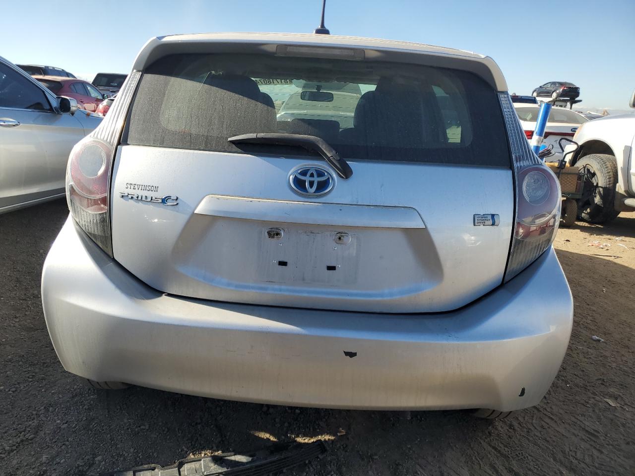2012 Toyota Prius - Image 6