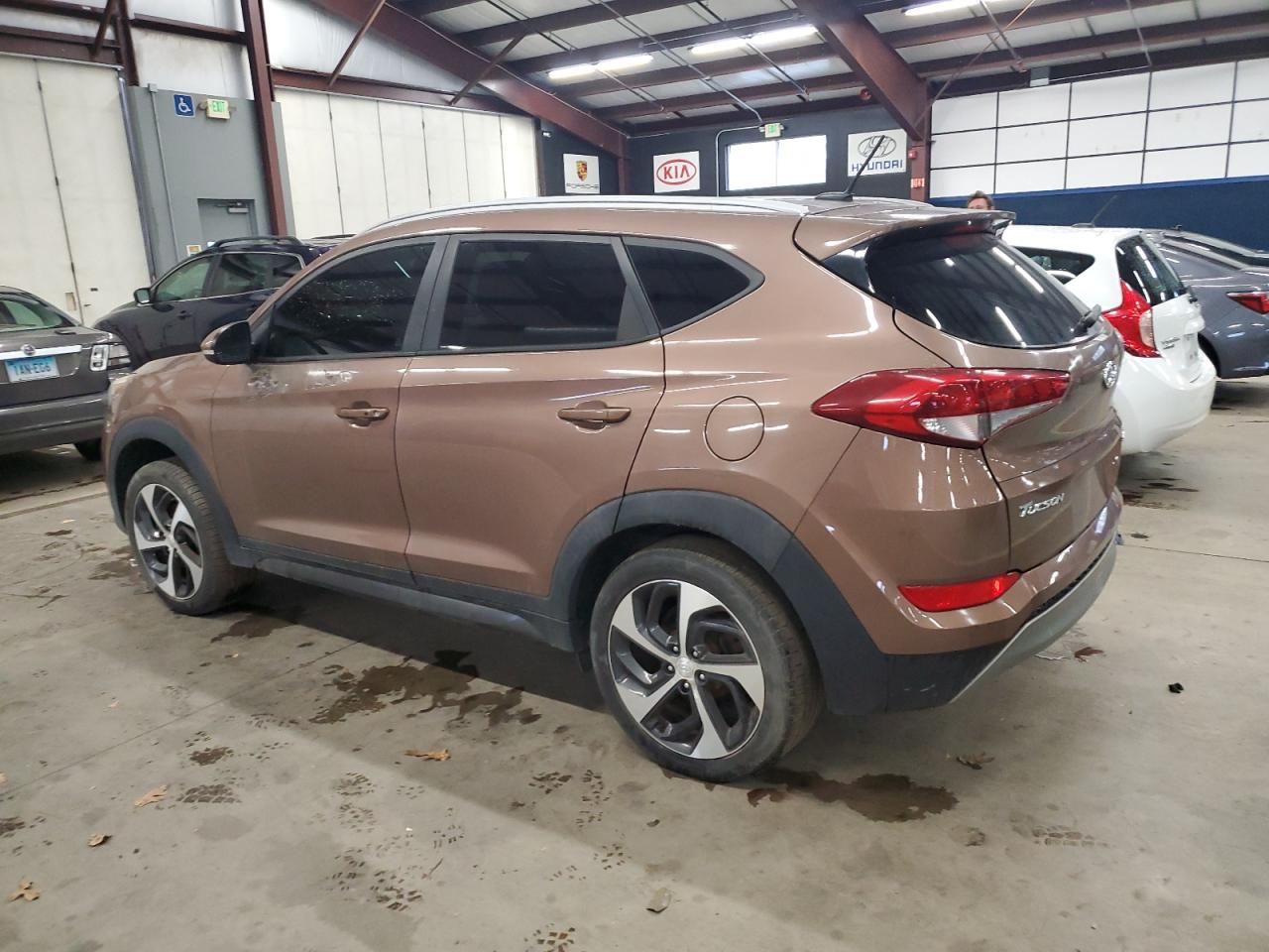 VIN KM8J3CA21GU073163 2016 HYUNDAI TUCSON no.2