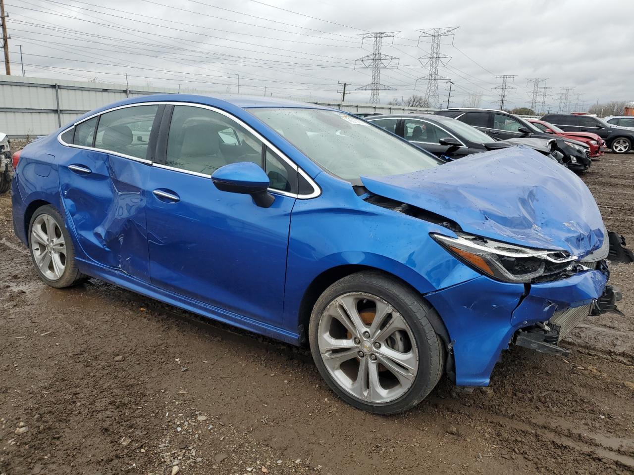 2017 Chevrolet Cruze - Image 4