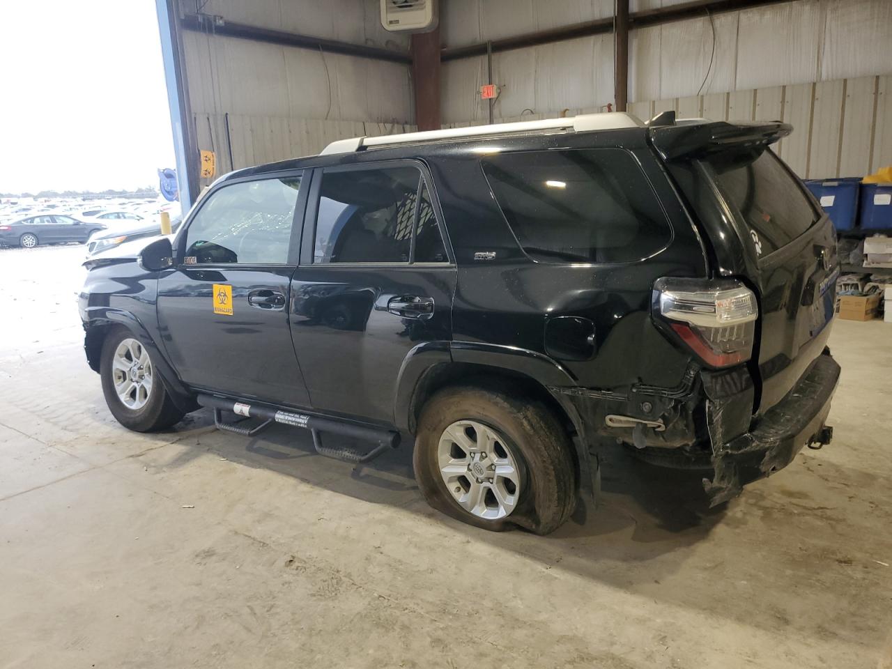 VIN JTEBU5JR6J5546826 2018 TOYOTA 4RUNNER no.2