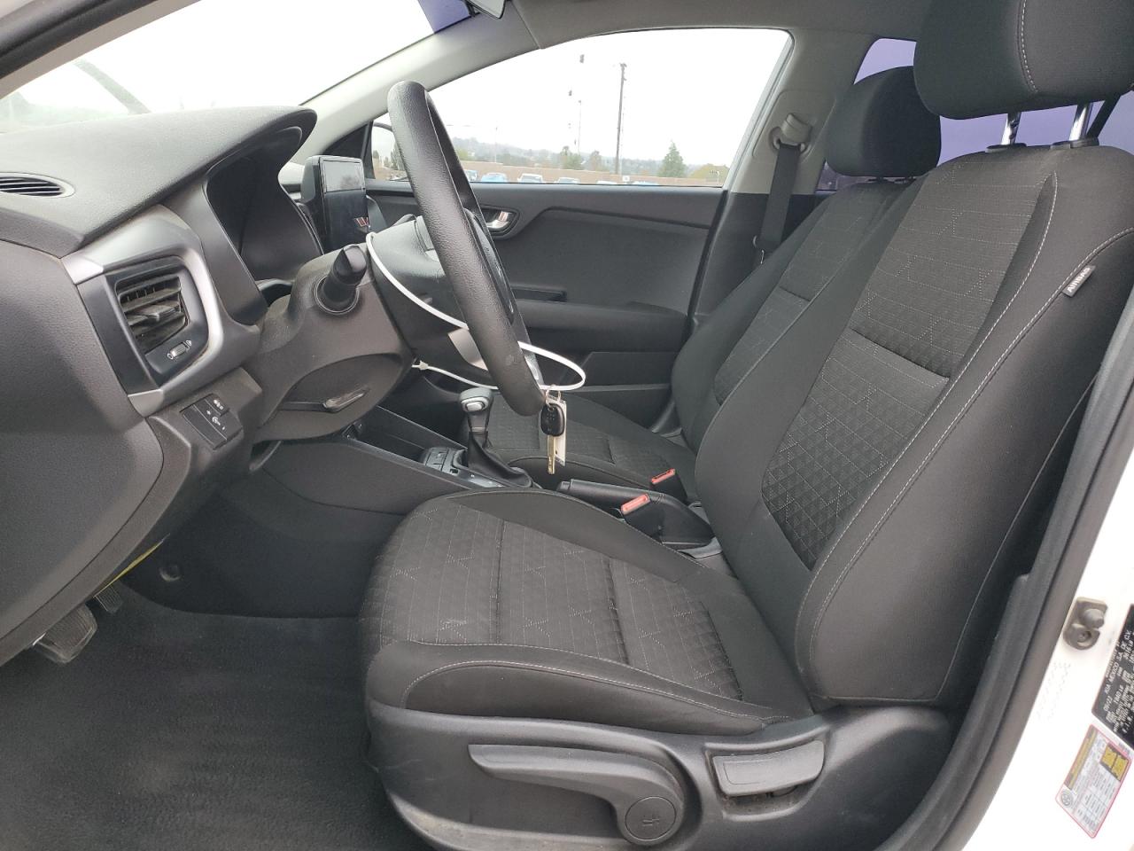 2023 Kia Rio - Image 7