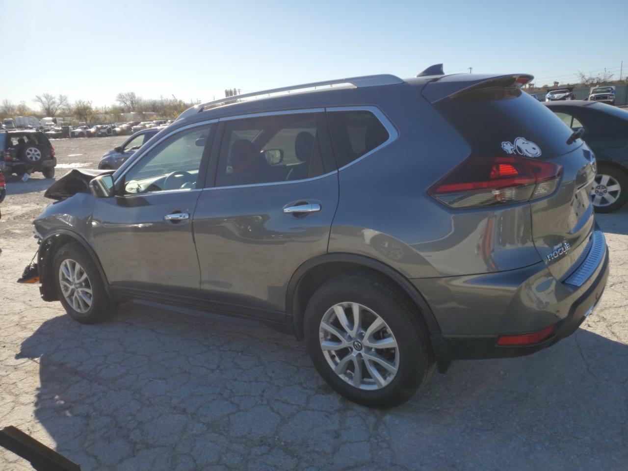 2019 Nissan Rogue - Image 2