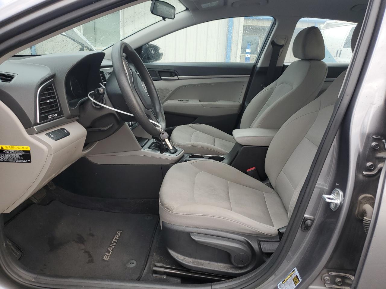 2018 Hyundai Elantra - Image 7