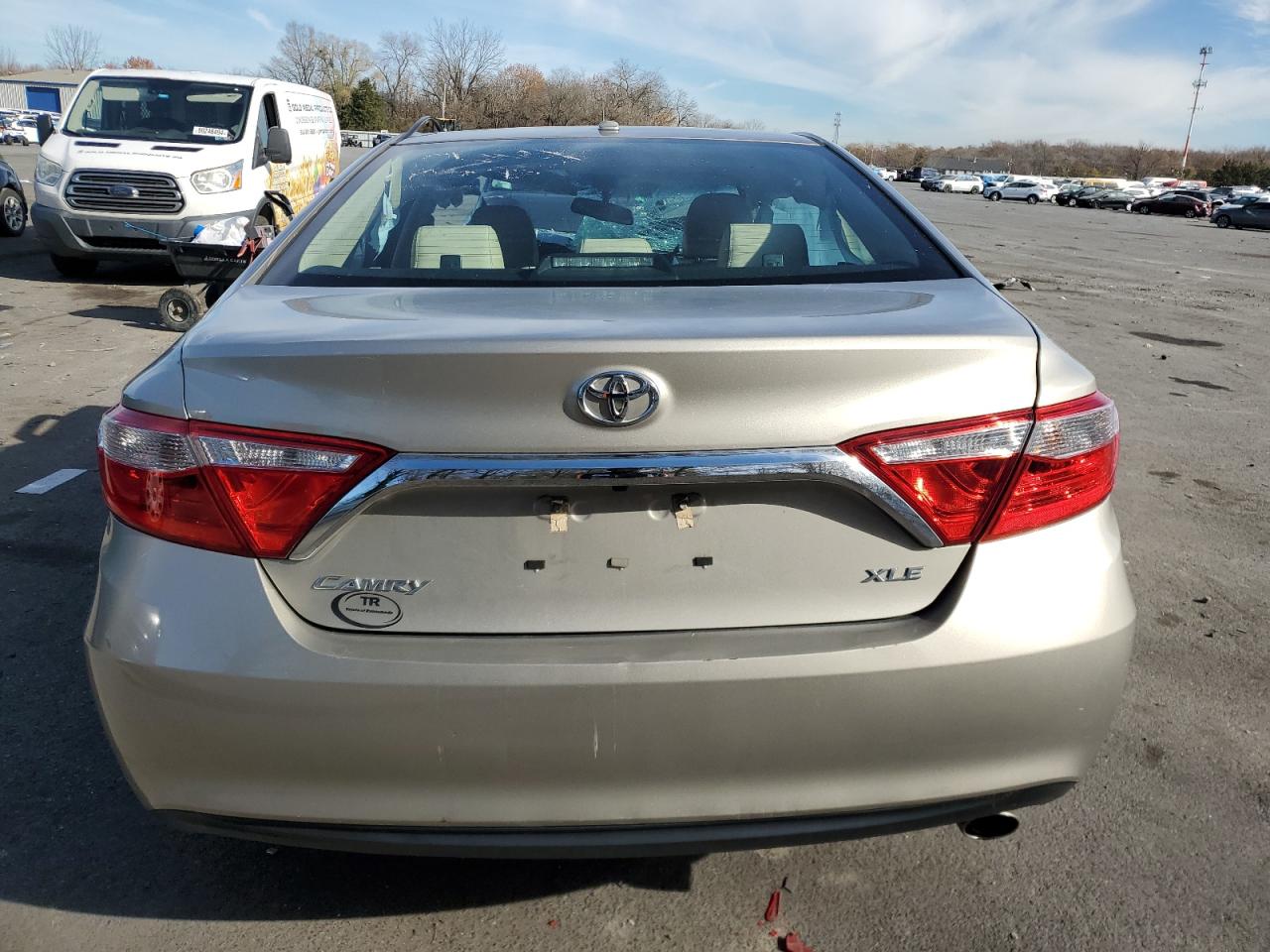 2015 Toyota Camry Le VIN: 4T1BF1FK2FU956602 Lot: 81138214