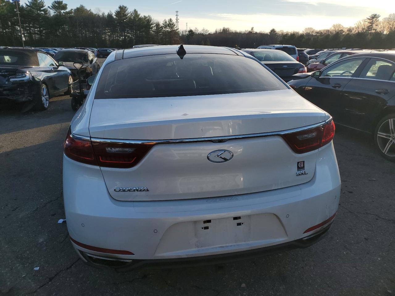 VIN KNALC4J1XH5069485 2017 KIA CADENZA no.6