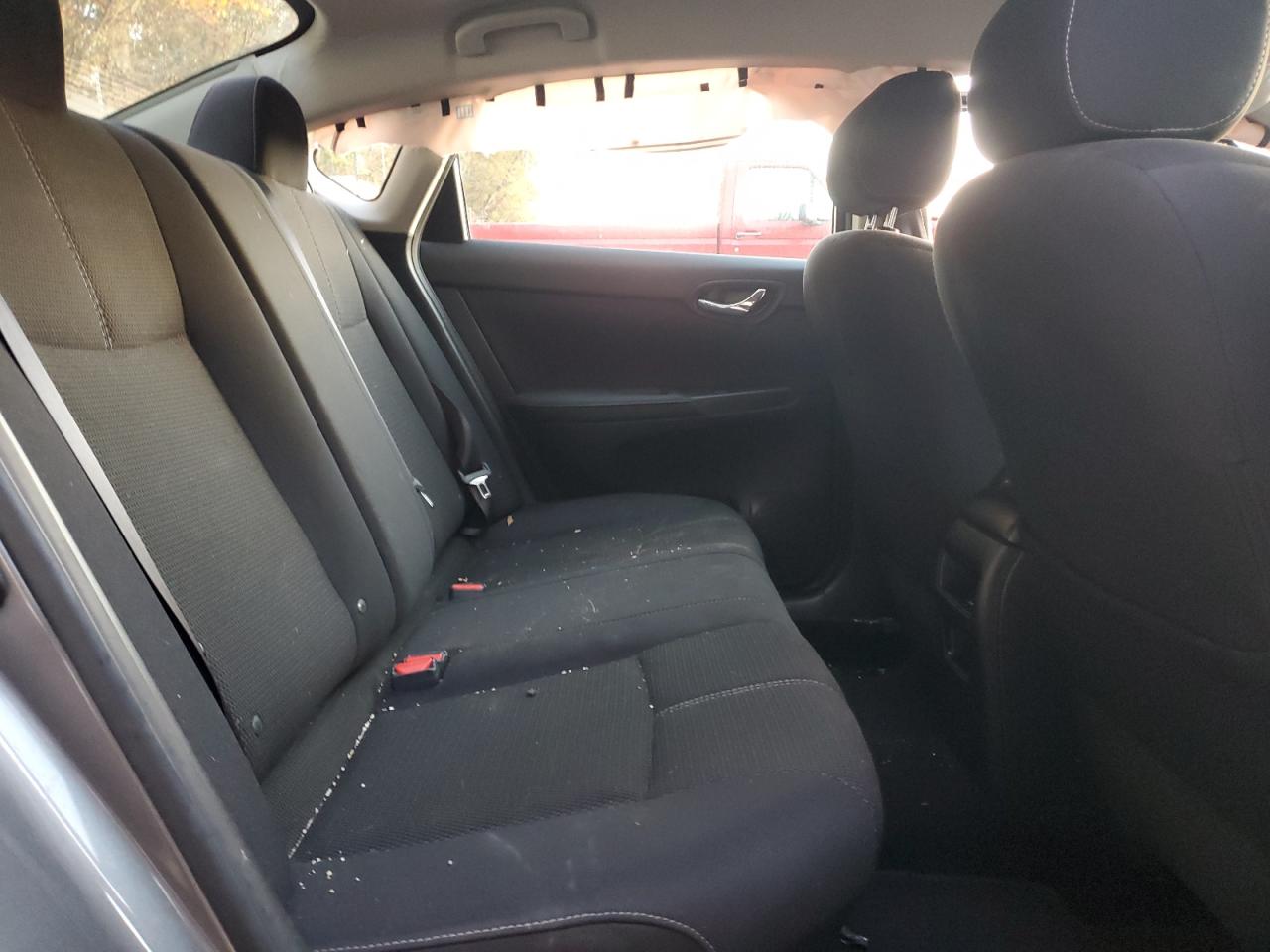 2017 Nissan Sentra - Image 10