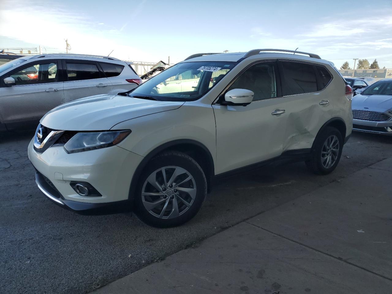 2015 Nissan Rogue - Image 1