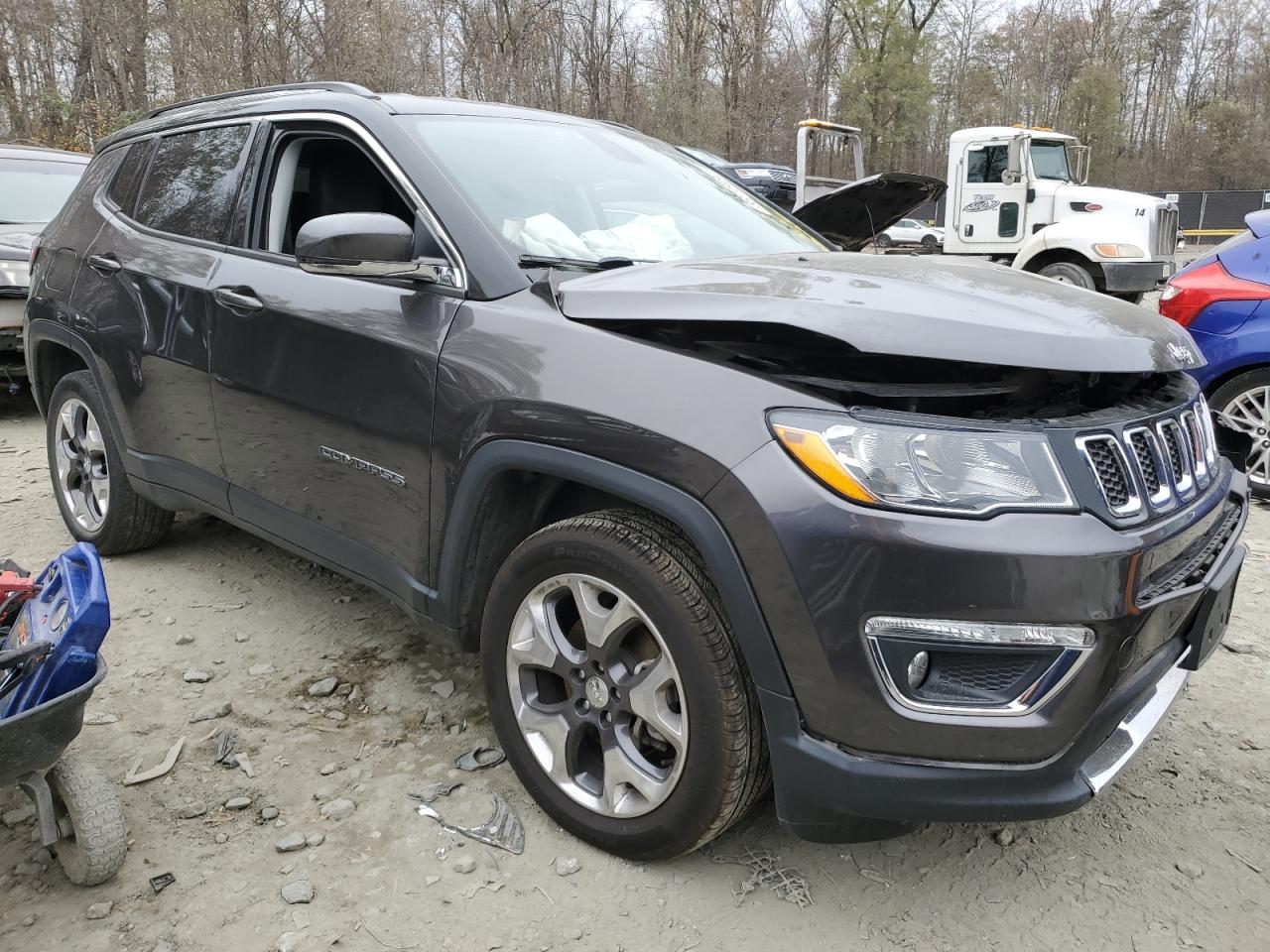 2020 Jeep Compass - Image 4