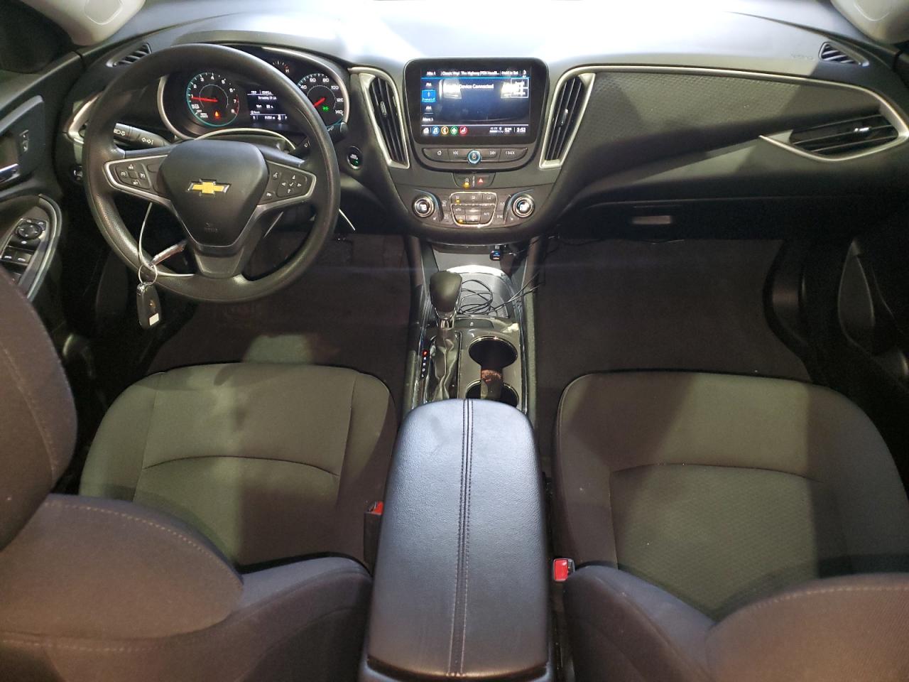 2022 Chevrolet Malibu - Image 8