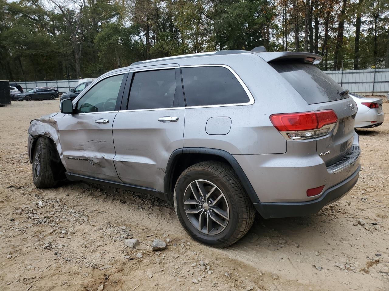 2018 Jeep Grand Cherokee - Image 2