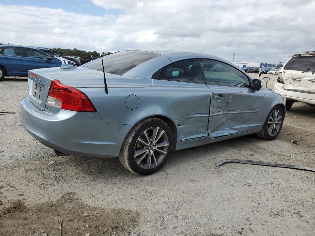 2012 Volvo C70 - Image 3