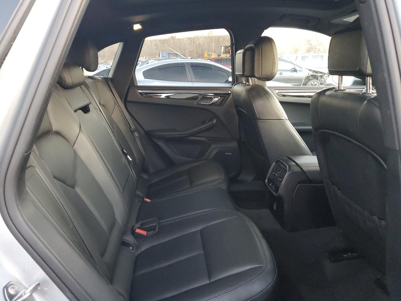 2018 Porsche Macan VIN: WP1AA2A55JLB11990 Lot: 81288994