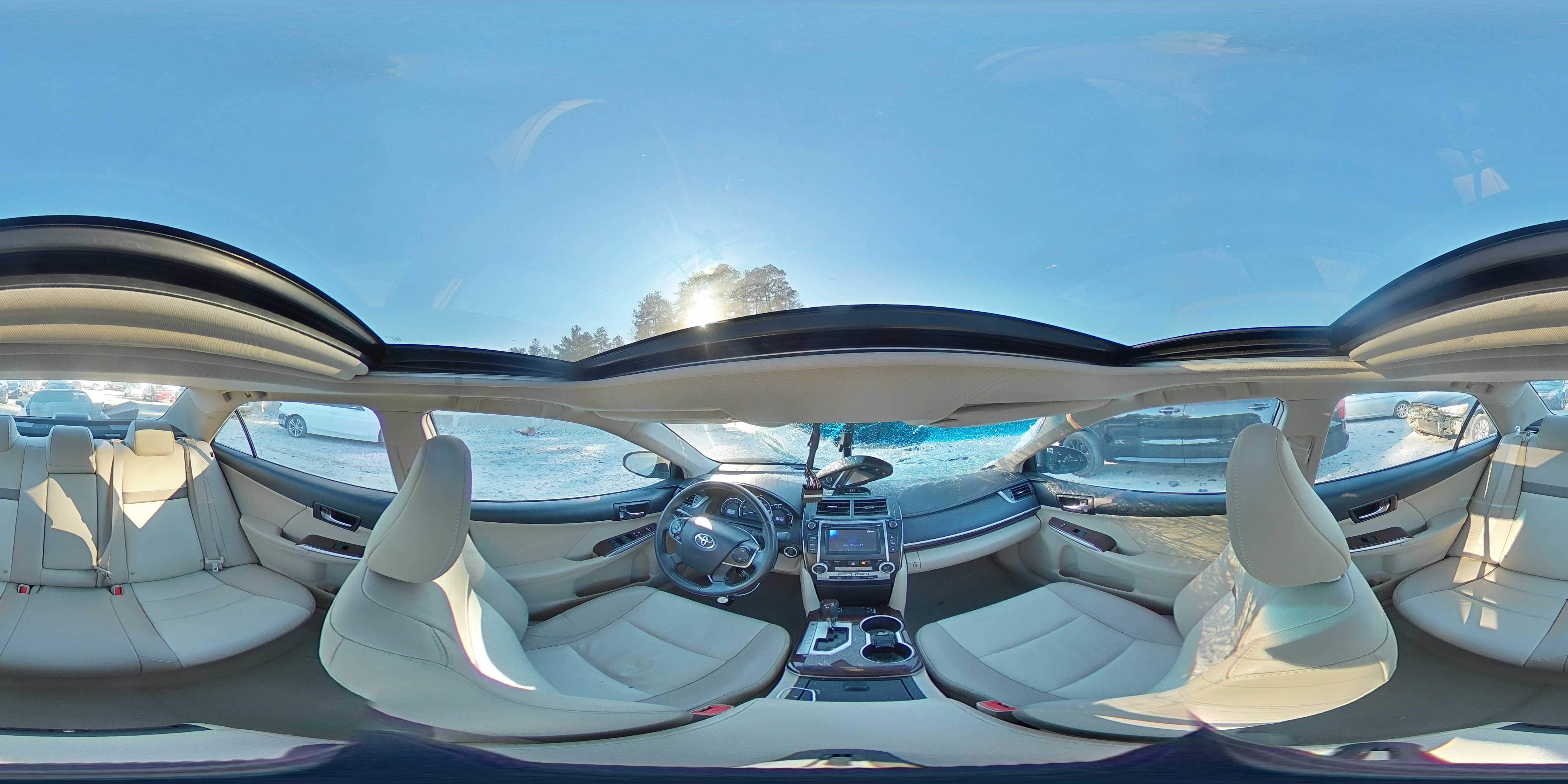 2012 Toyota Camry - Image 13