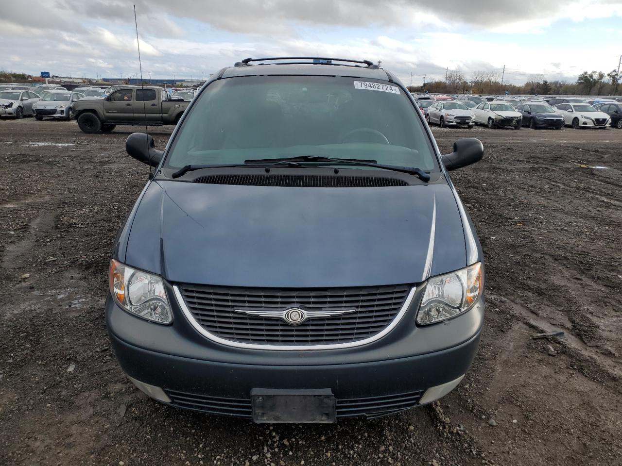 2002 Chrysler Town & Country - Image 5