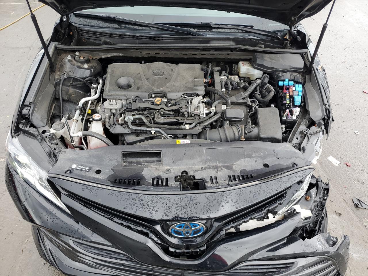 2020 Toyota Camry - Image 11