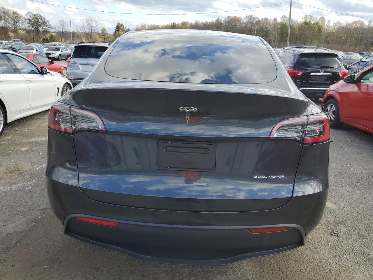 2024 Tesla Model Y VIN: 7SAYGDEE6RF161464 Lot: 78700864