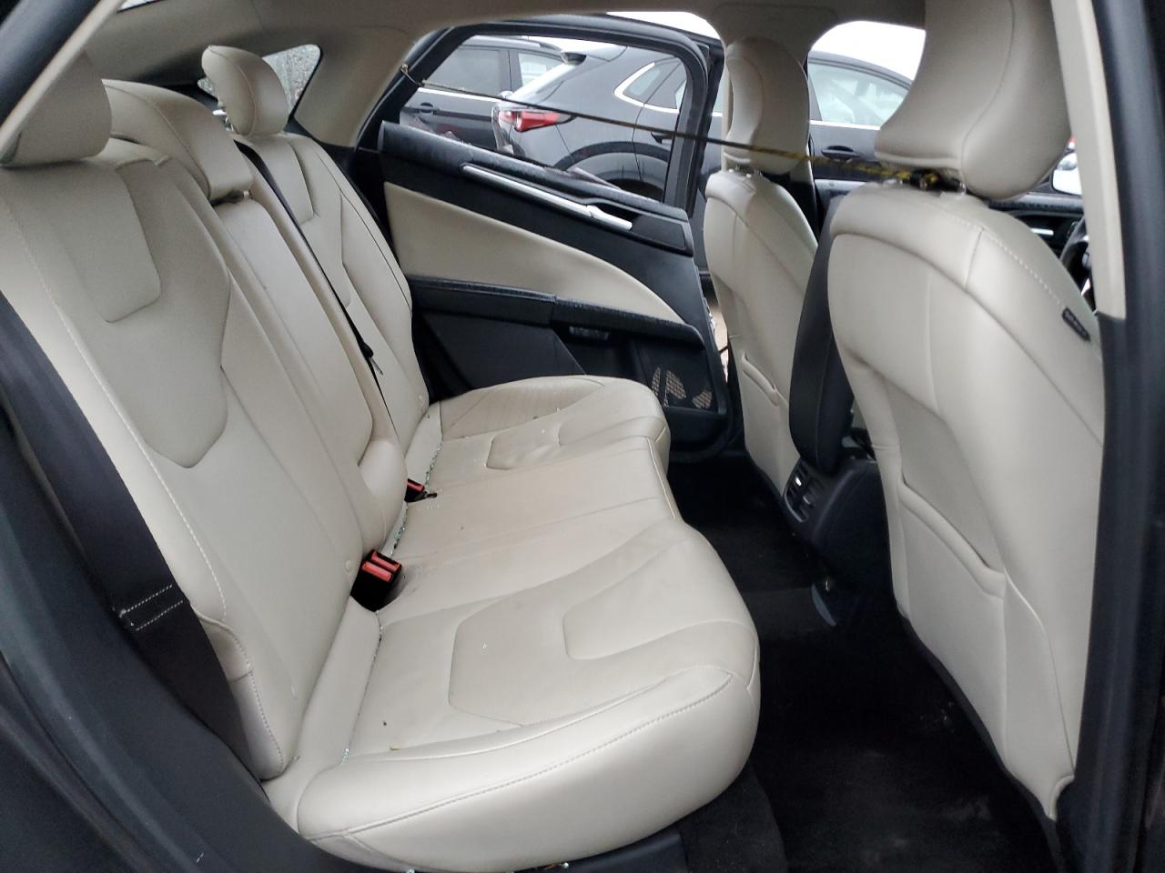 2018 Ford Fusion - Image 11