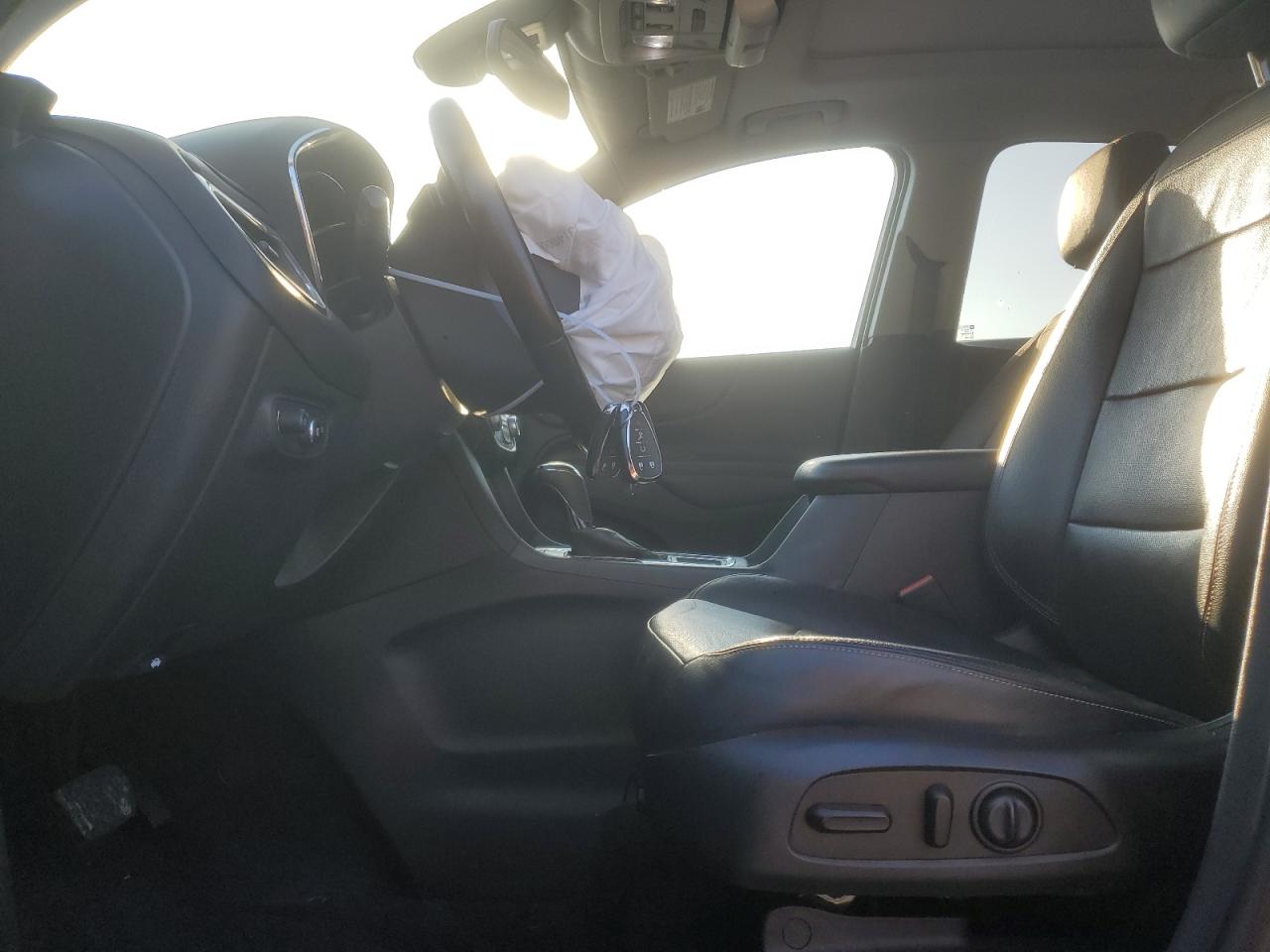 2020 Chevrolet Equinox - Image 7