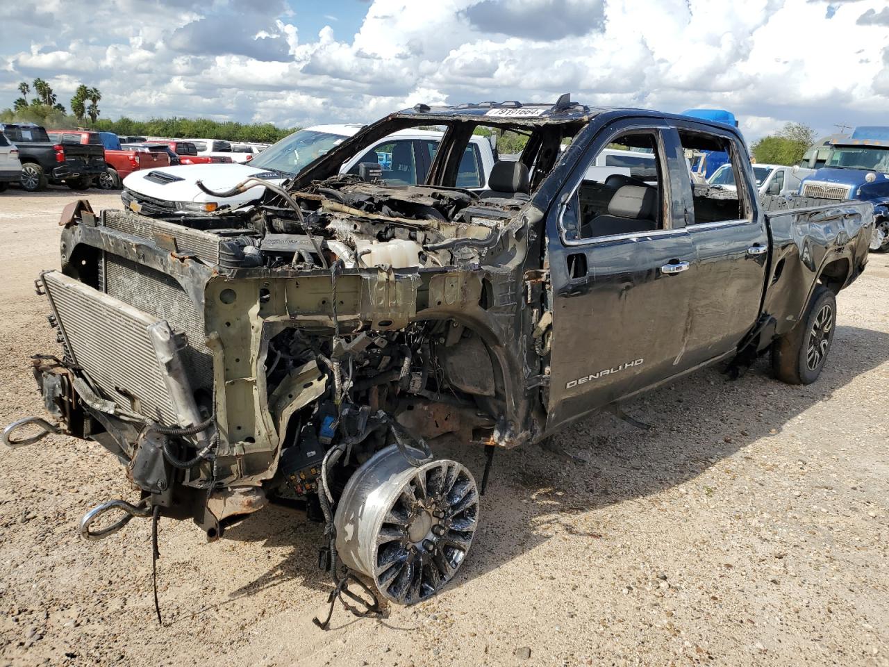 2022 GMC Sierra - Image 1