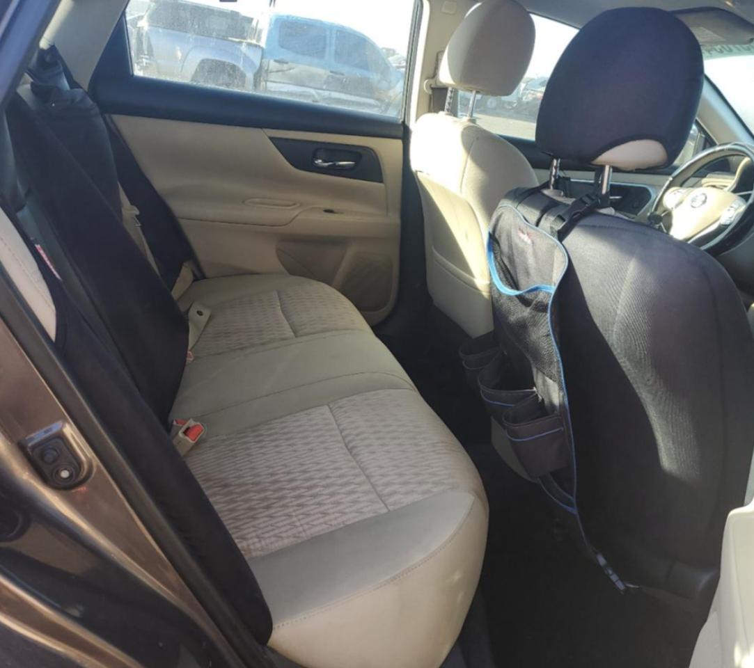 2016 Nissan Altima - Image 10