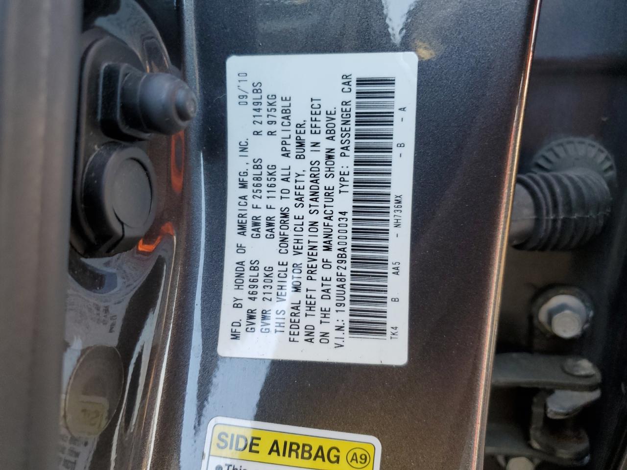 2011 Acura TL - Image 13