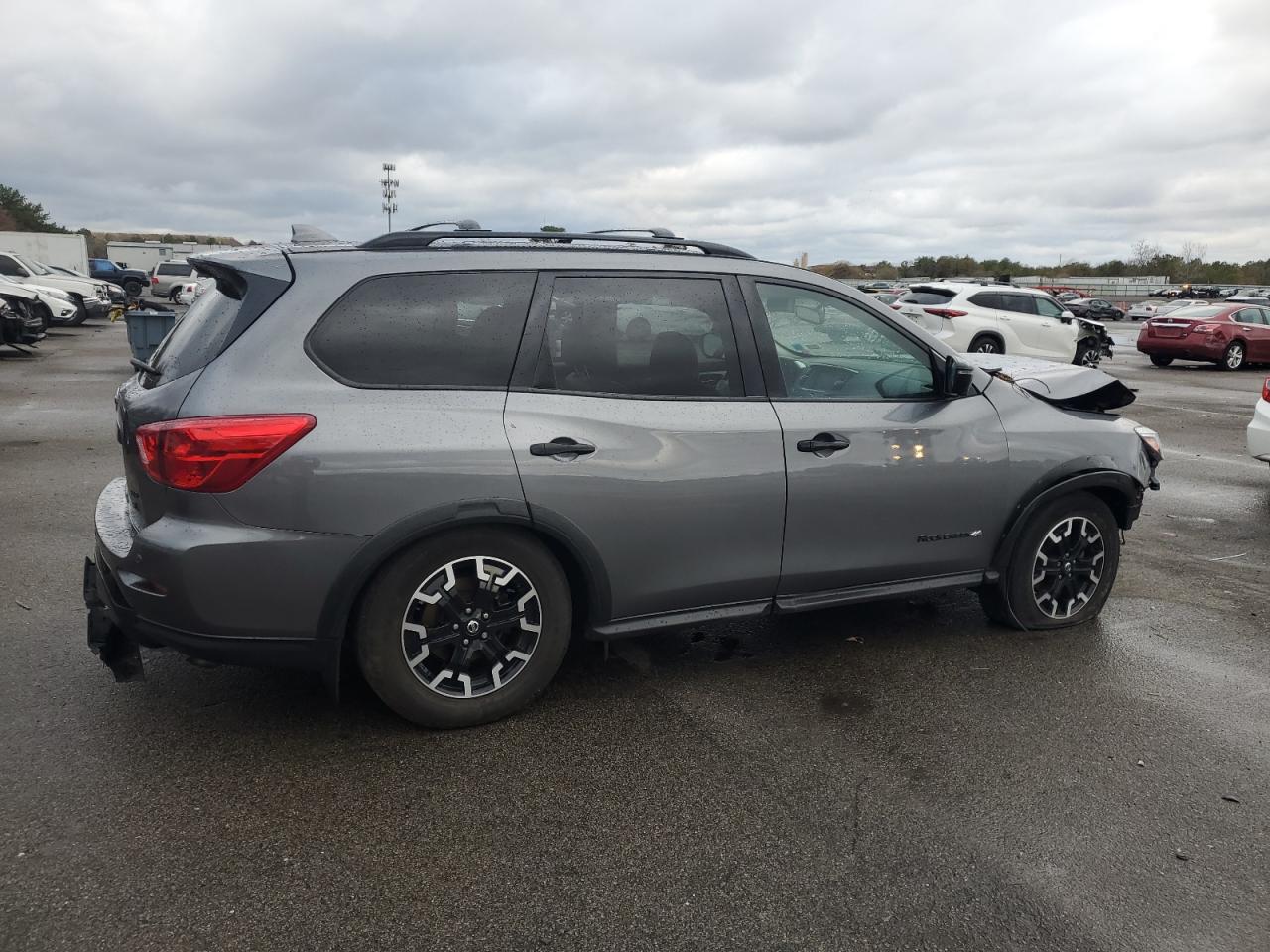 2020 Nissan Pathfinder - Image 3