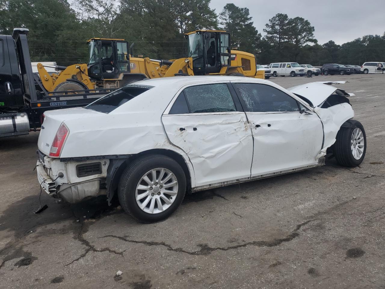 2013 Chrysler 300 - Image 3