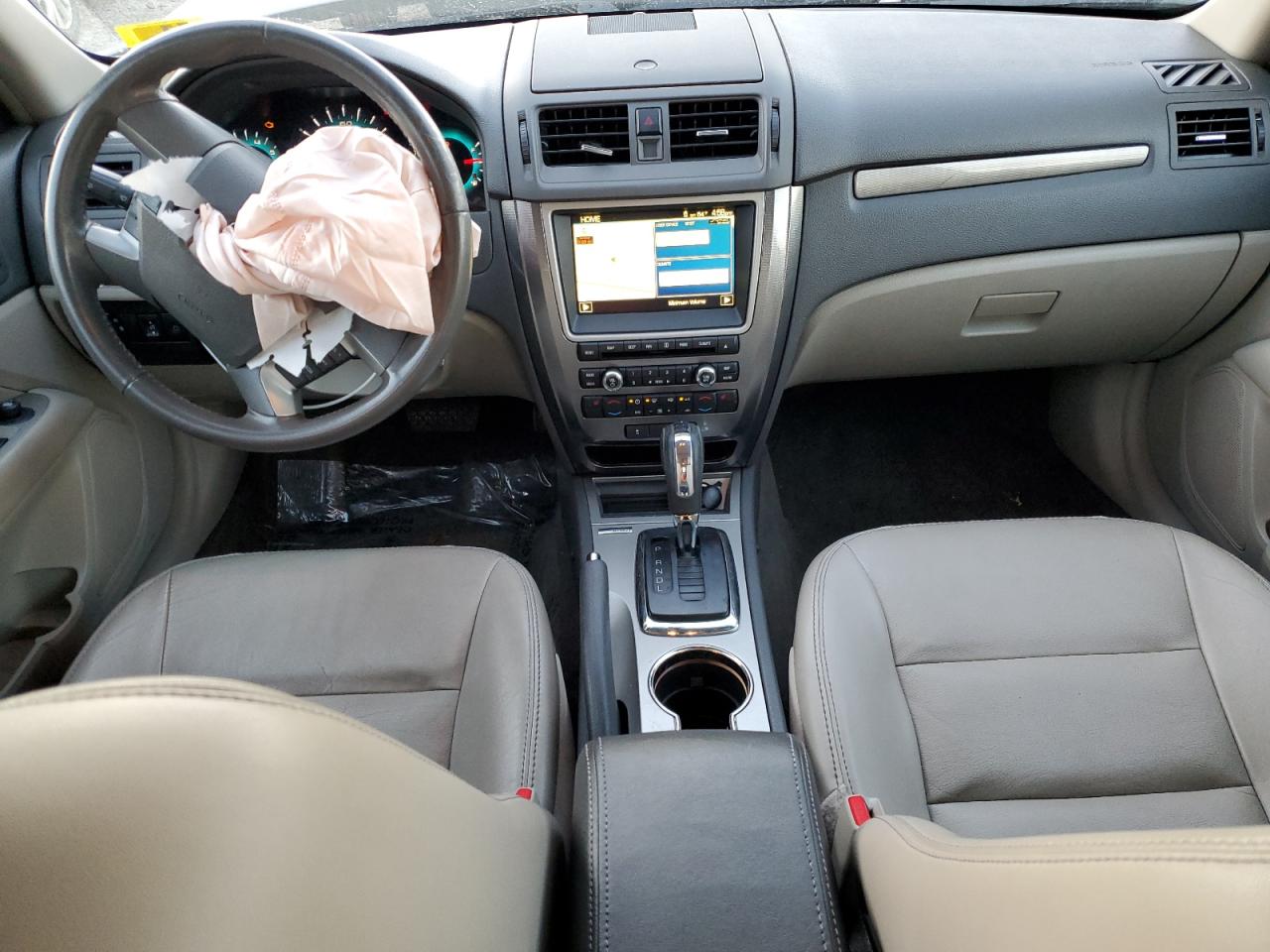 2010 Ford Fusion - Image 8