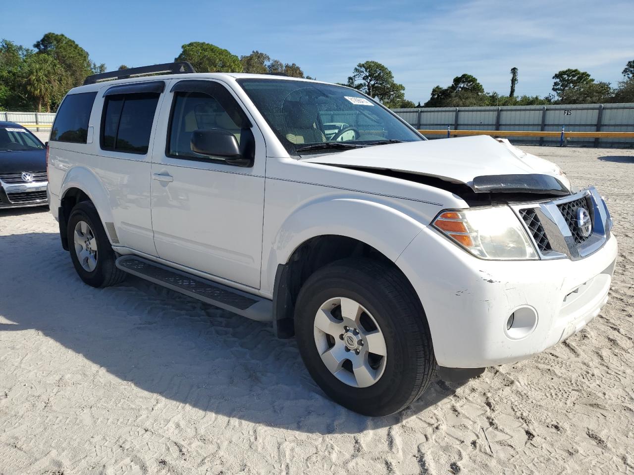 2012 Nissan Pathfinder - Image 4