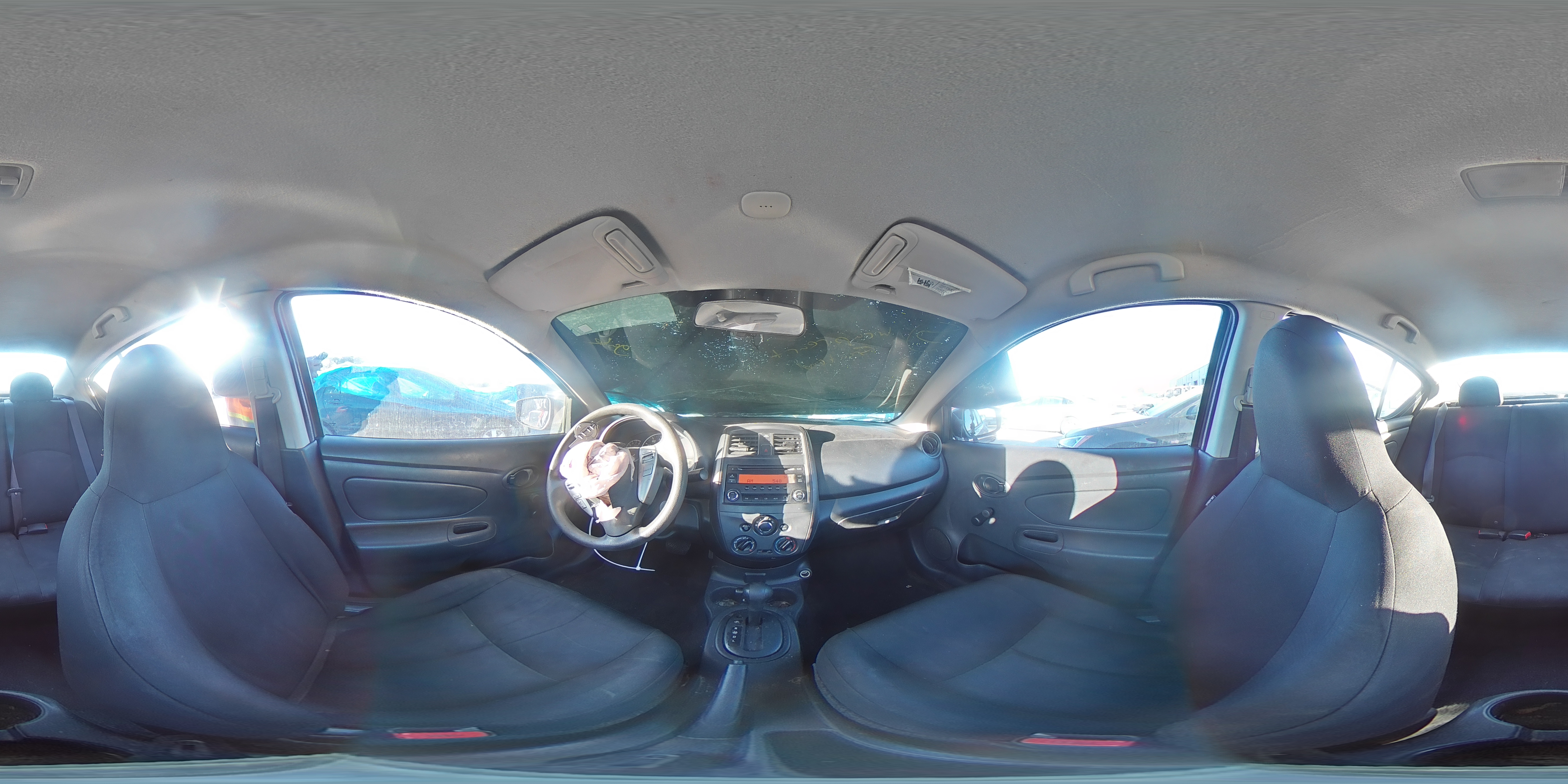 2017 Nissan Versa - Image 12
