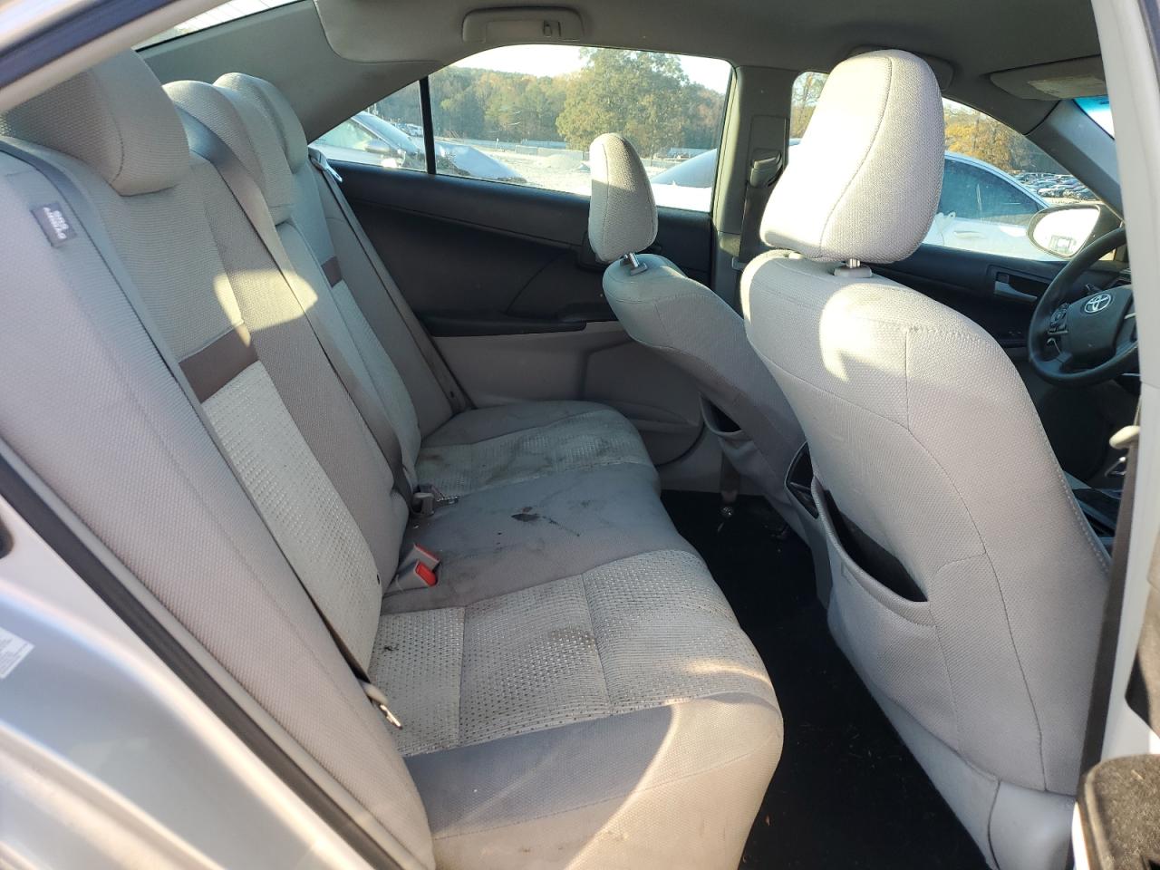 2014 Toyota Camry - Image 10