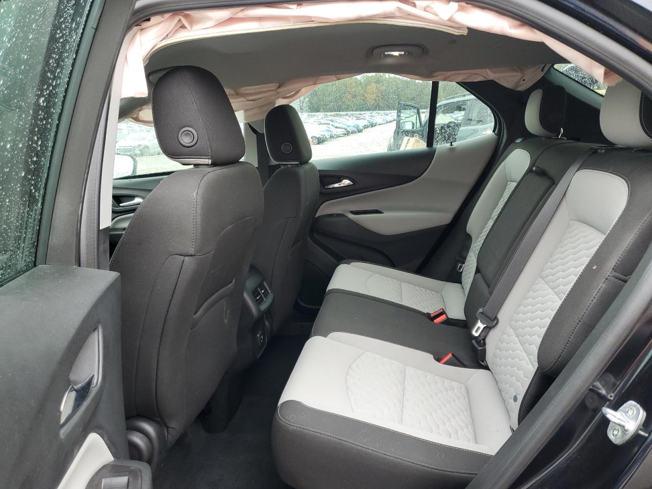 2020 Chevrolet Equinox - Image 11